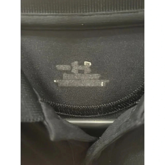 EUC Boys Under Armour Heat Gear Big Logo Black Short Sleeve Golf Polo Top - Picture 4 of 5